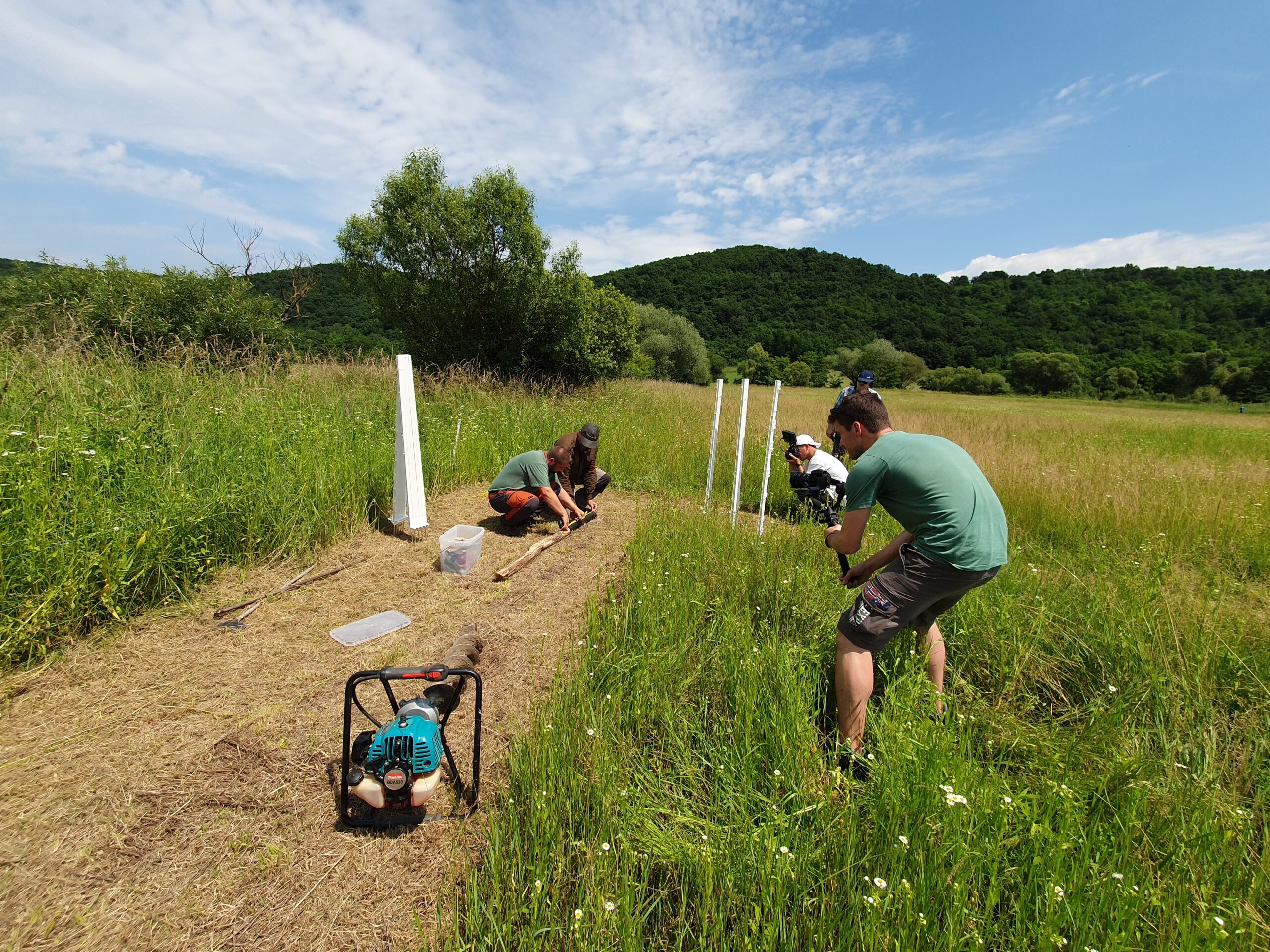 Electric fence tutorial video making WWF HU